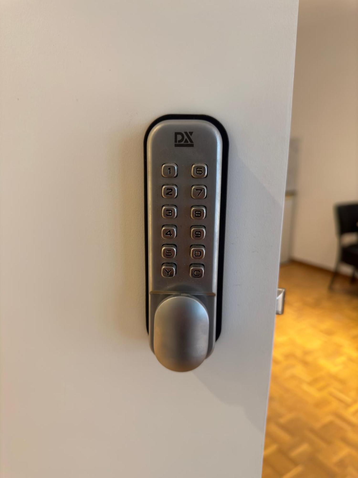 Two Bedroom Loft In The City Center By The Meir Антверпен Екстериор снимка