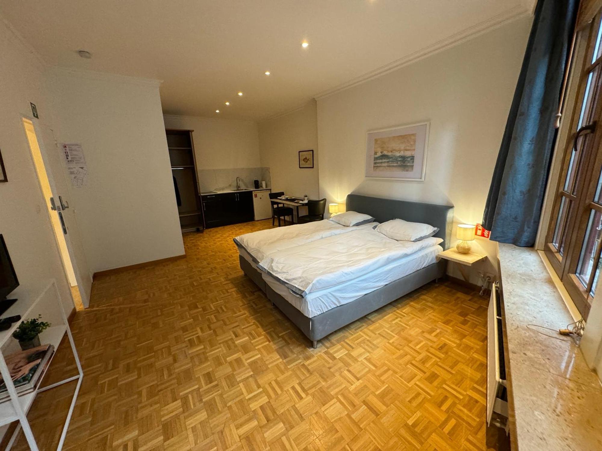 Two Bedroom Loft In The City Center By The Meir Антверпен Екстериор снимка
