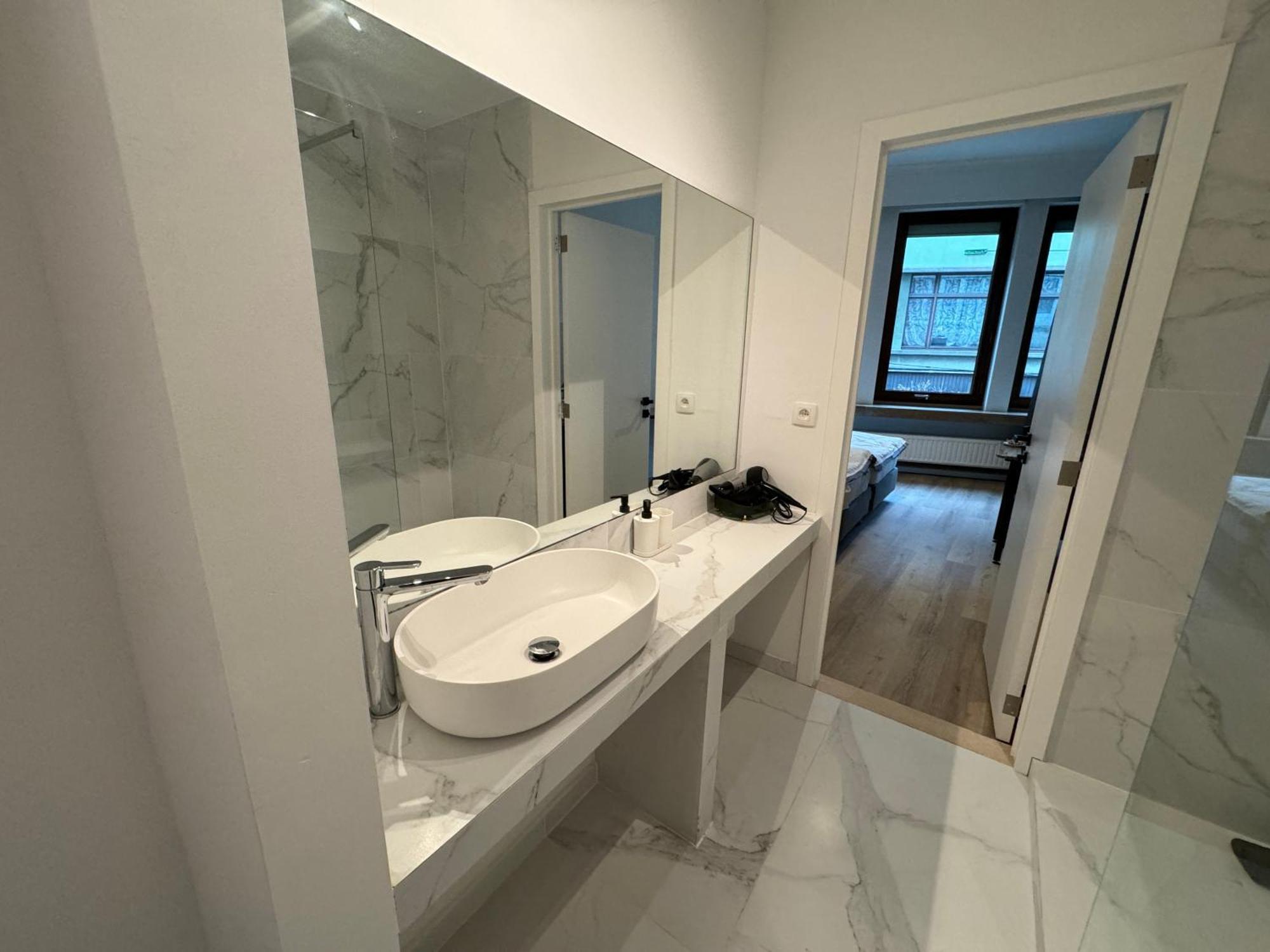 Two Bedroom Loft In The City Center By The Meir Антверпен Екстериор снимка