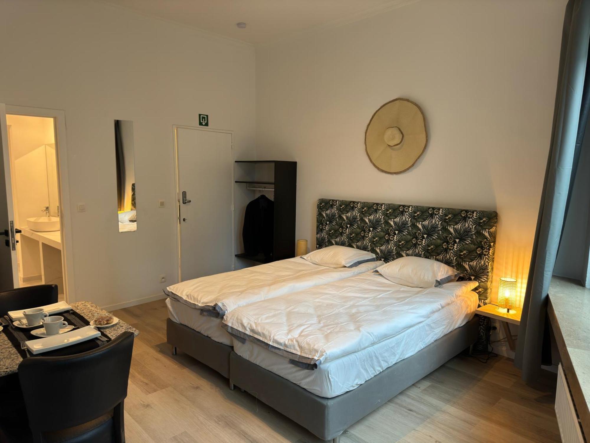 Two Bedroom Loft In The City Center By The Meir Антверпен Екстериор снимка
