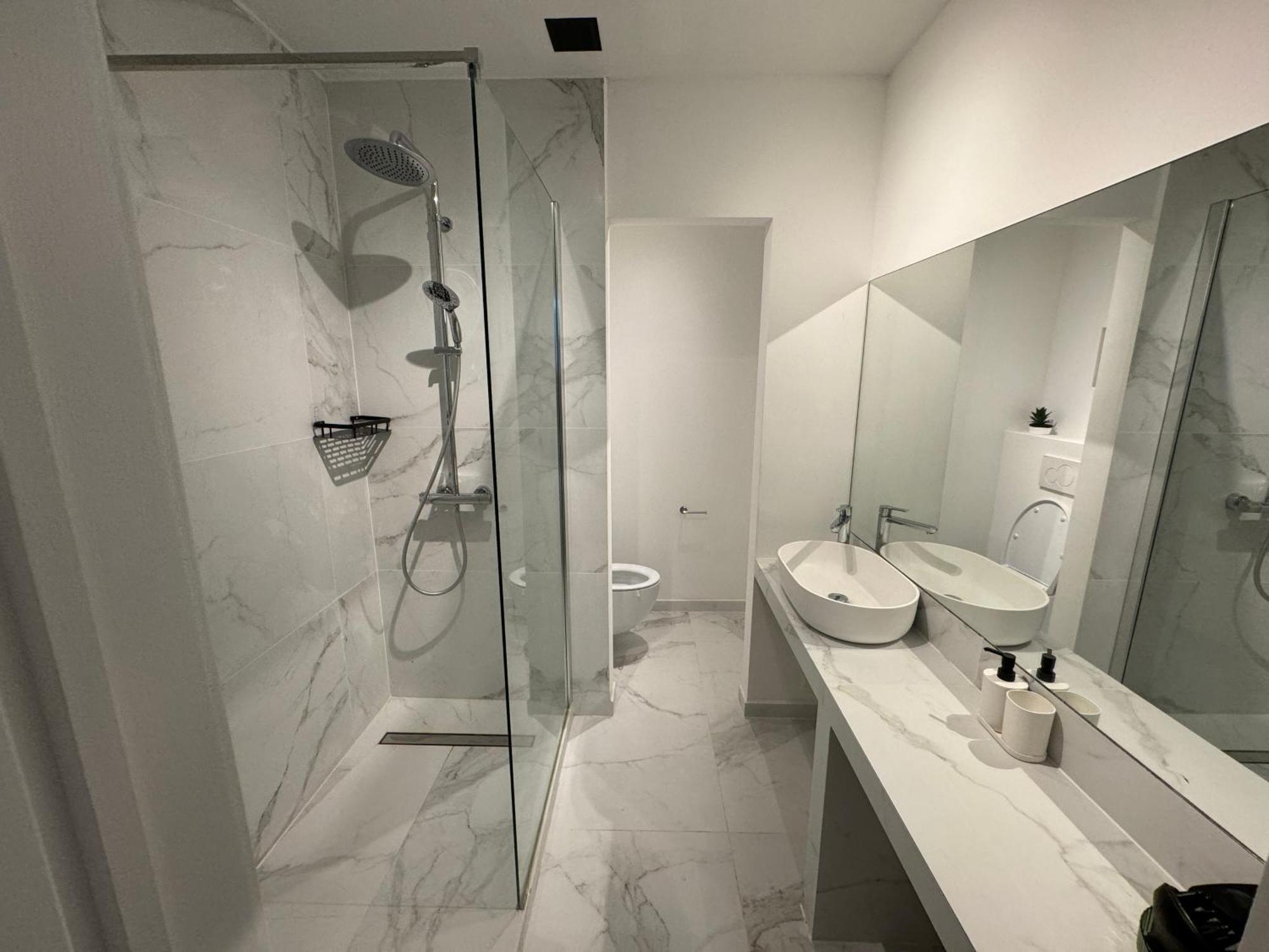 Two Bedroom Loft In The City Center By The Meir Антверпен Екстериор снимка