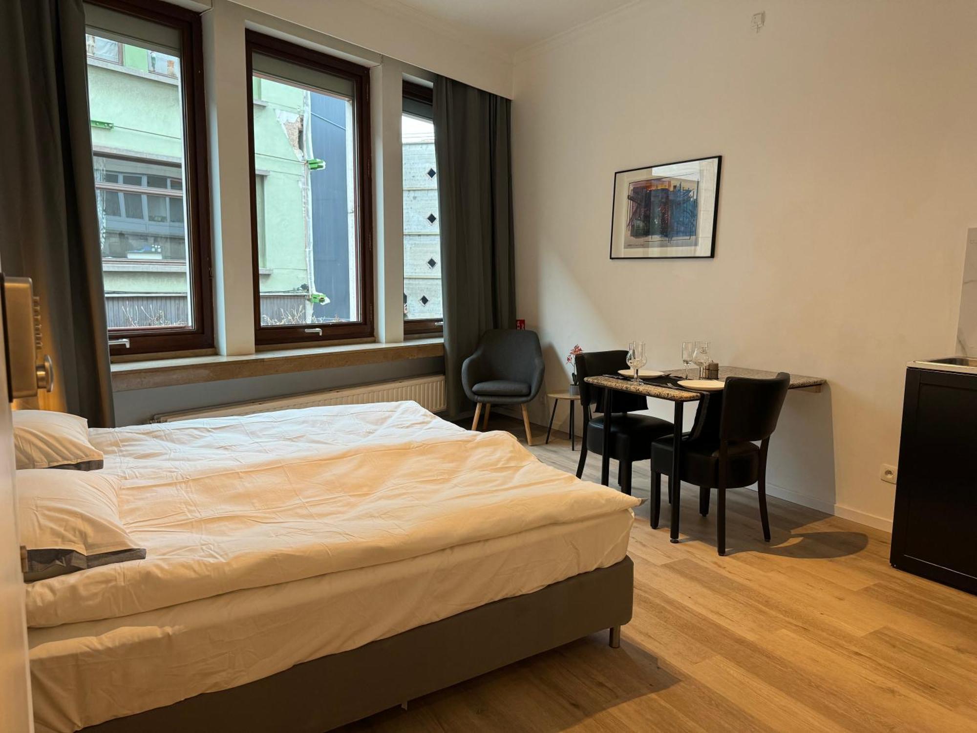 Two Bedroom Loft In The City Center By The Meir Антверпен Екстериор снимка